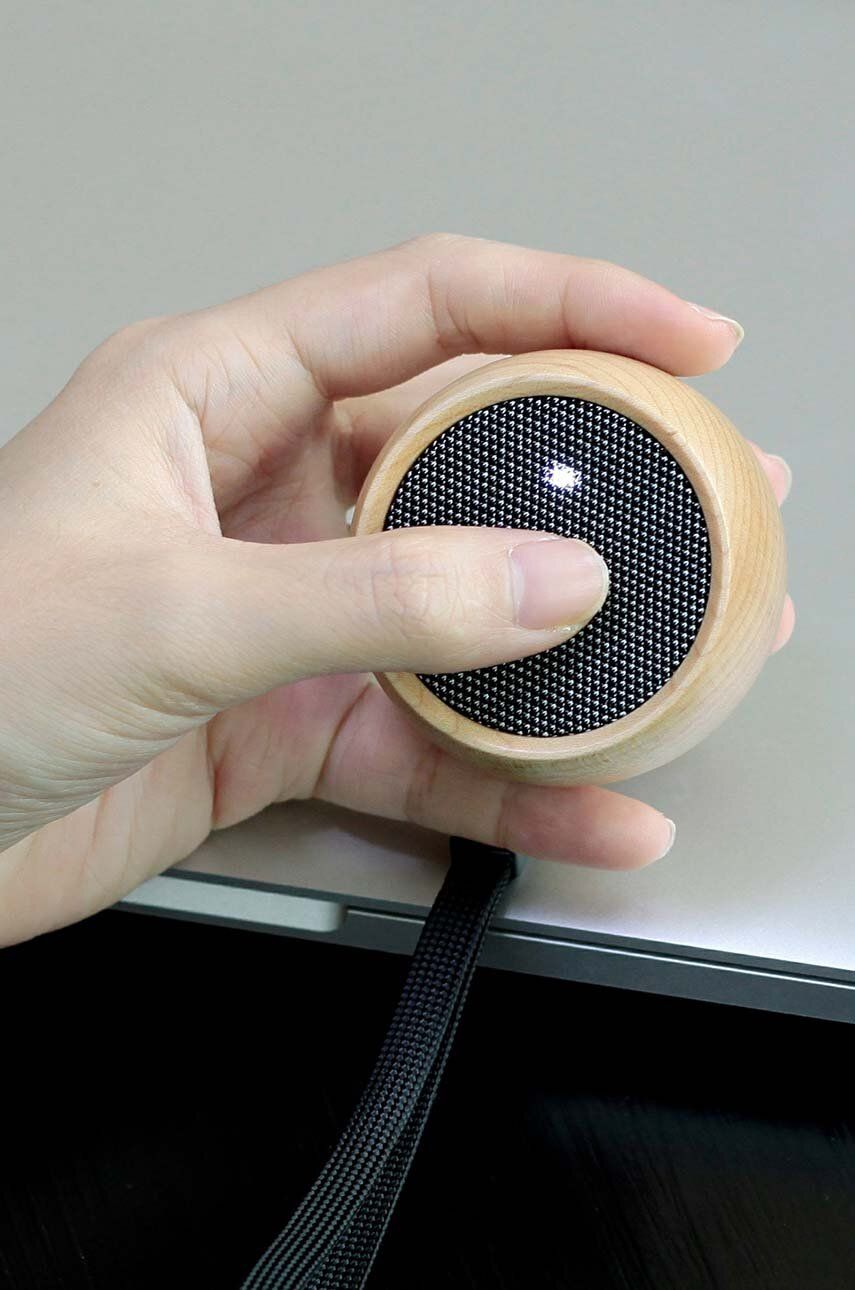 Бездротова колонка Tumbler Selfie Speaker 2