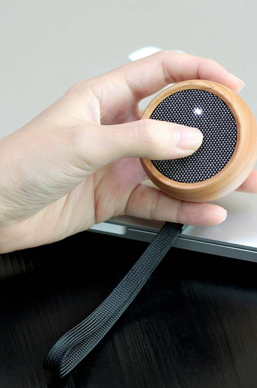 Бездротова колонка Tumbler Selfie Speaker 3