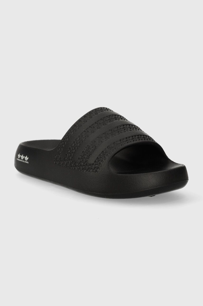 Шльопанці Adilette Ayoon жіночі колір чорний на платформі 0