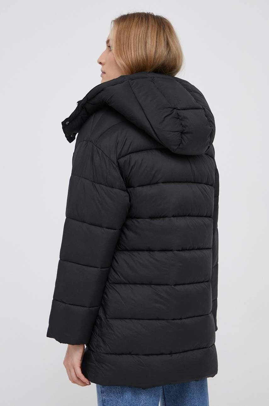 Куртка жіноча колір чорний зимова oversize 1