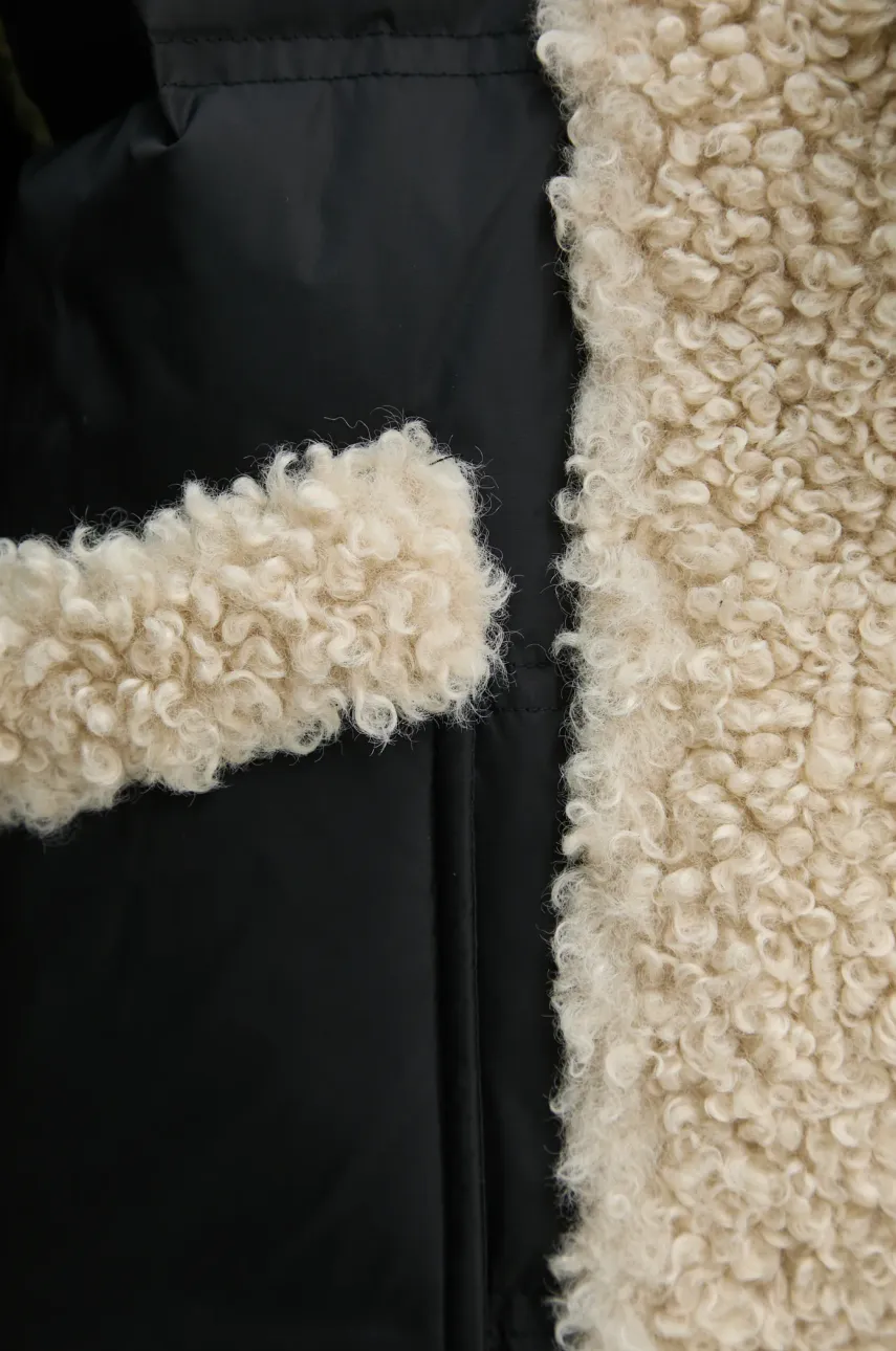 Пухова куртка Dorothy Coat жіноча колір чорний перехідна oversize 62033-8657 4