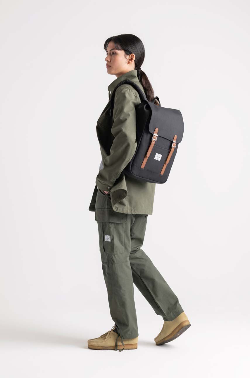 Рюкзак Retreat Small Backpack колір чорний великий однотонний 9