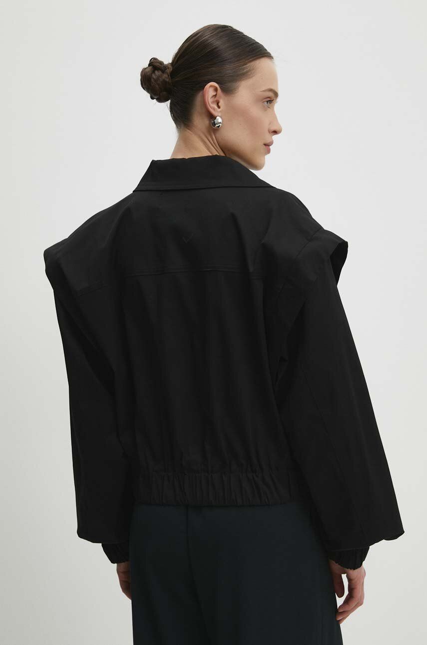 Куртка жіноча колір чорний перехідна oversize 1