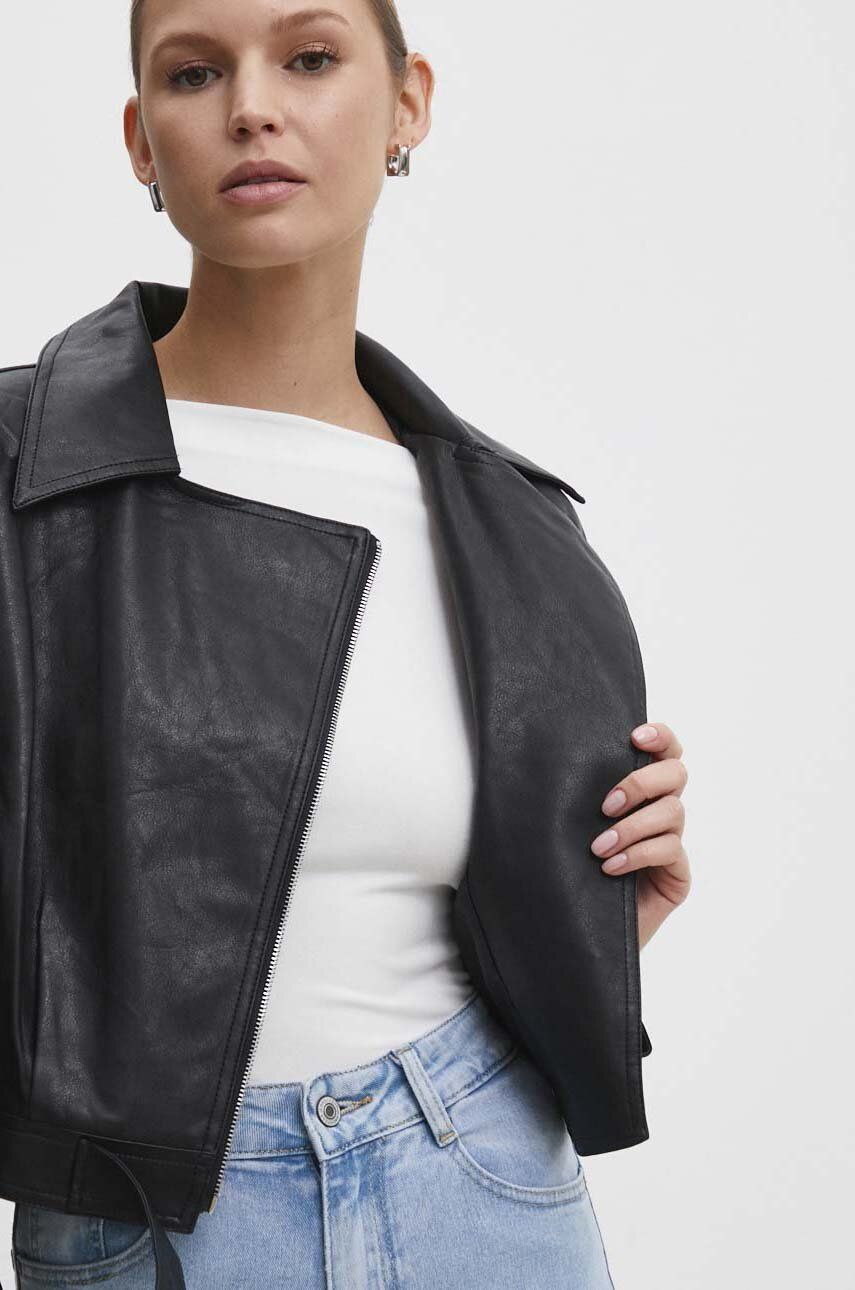 Куртка жіноча колір чорний перехідна oversize 4