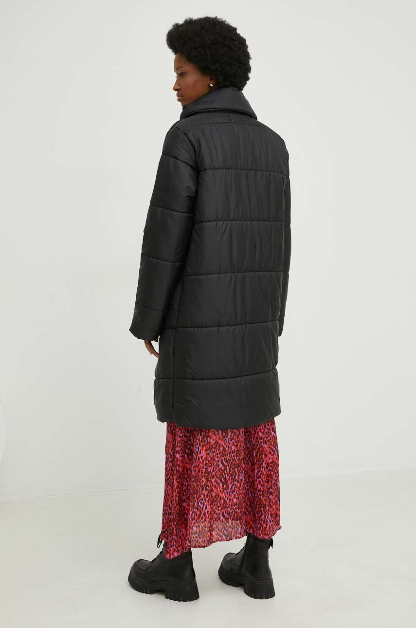 Куртка жіноча колір чорний зимова oversize 1
